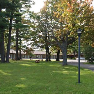 Rideau Heights Inn